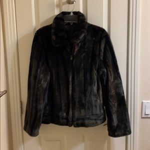 Black short fur jacket